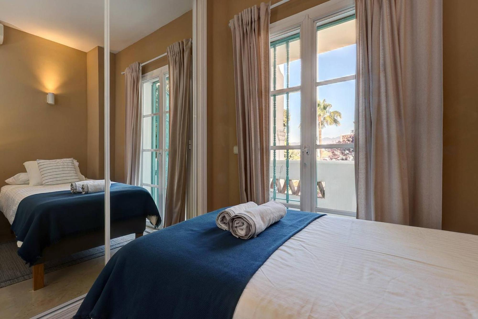 053 - Two Bed Mijas Golf Apartment In Popular Matchroom Golf Club Fuengirola Eksteriør billede