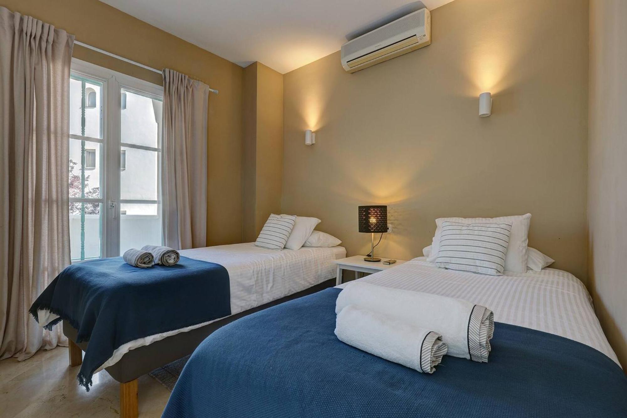 053 - Two Bed Mijas Golf Apartment In Popular Matchroom Golf Club Fuengirola Eksteriør billede