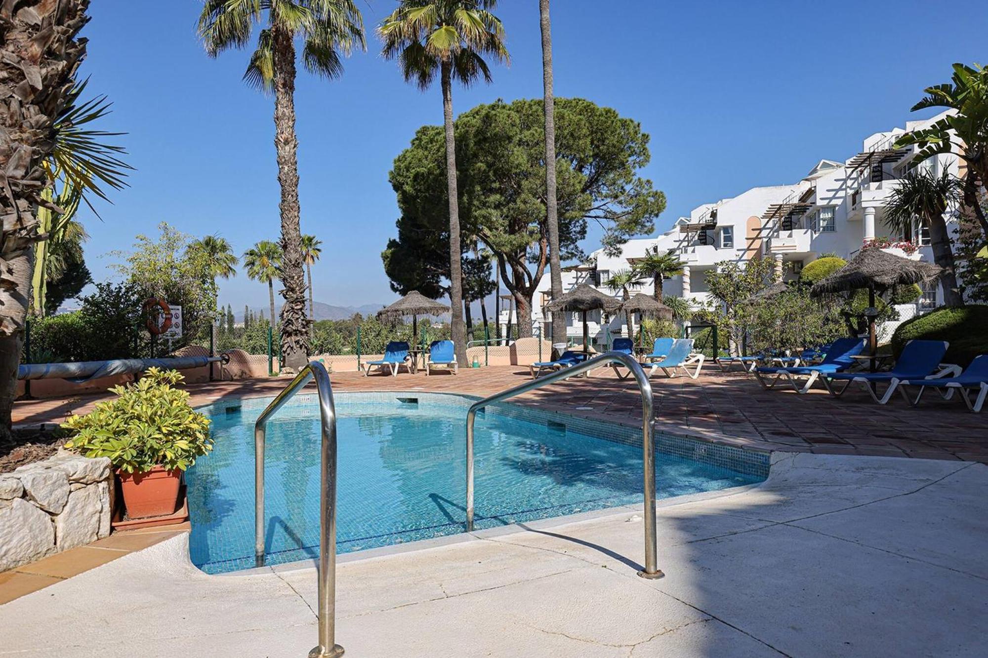 053 - Two Bed Mijas Golf Apartment In Popular Matchroom Golf Club Fuengirola Eksteriør billede